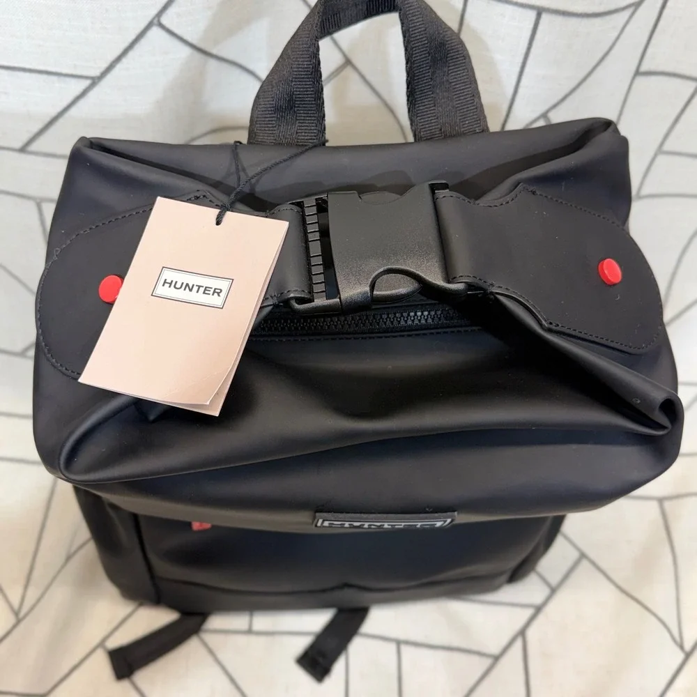 Hunter Original Topclip Backpack NWT One Size Black Rubberized Water Resistant‎